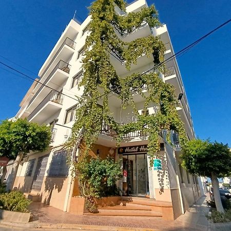 Hostal Horizonte San Antonio  Luaran gambar The building of the university library