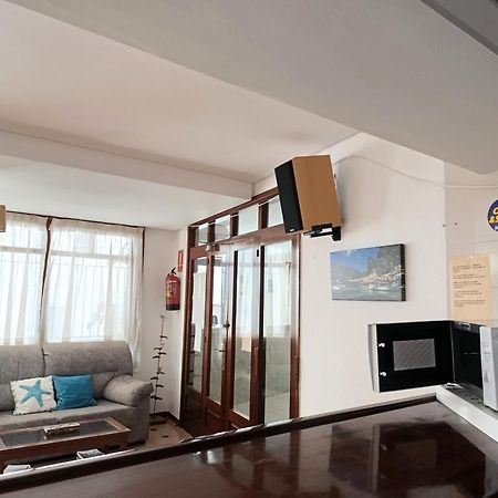 Hostal Horizonte San Antonio  Luaran gambar A 3D rendering of a living room